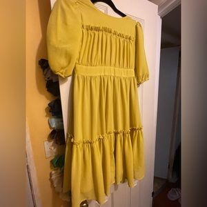 Girls yellow dress